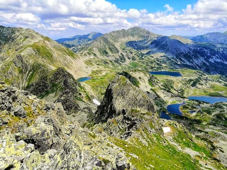 drumetie-muntii-retezat-lacul-bucura-2