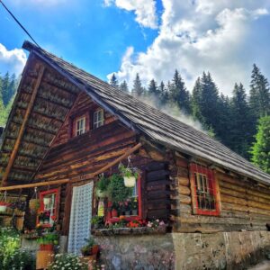 Cabana Buta | Munții Retezat | Vârful Custura 2457m - 2027
