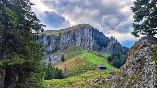 Drumetie Buila - Vânturarița | Cabana Cheia | Curmătura Oale - Image 2