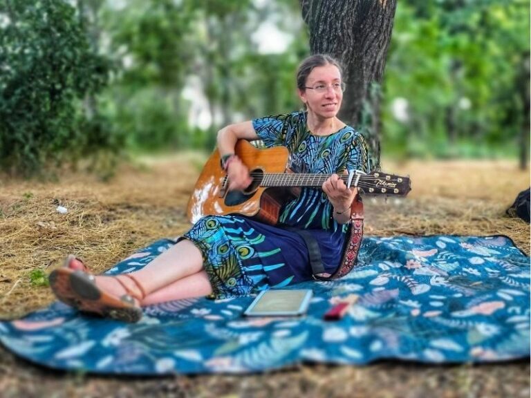 cati-visinescu-artisti-folk-si-perseide-dalma-mare-cover